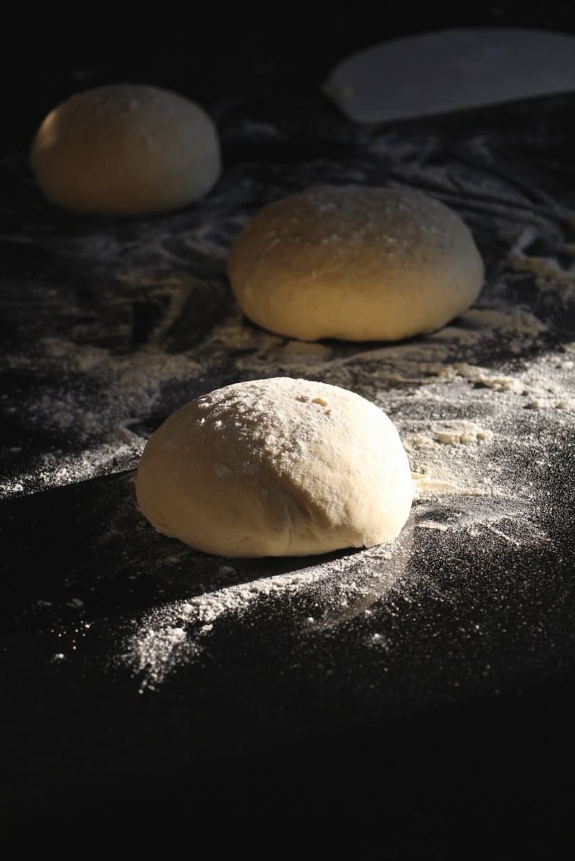 Bolas de massa em descanso, ponto de fermentação